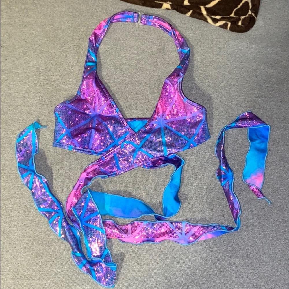 Iheartraves wrap top